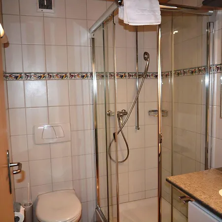 Kiwi Links - Griwa Rent Ag *